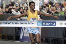 Lilesa gana en Tokio; Javi Guerra, noveno y Fiz, el mejor veterano
