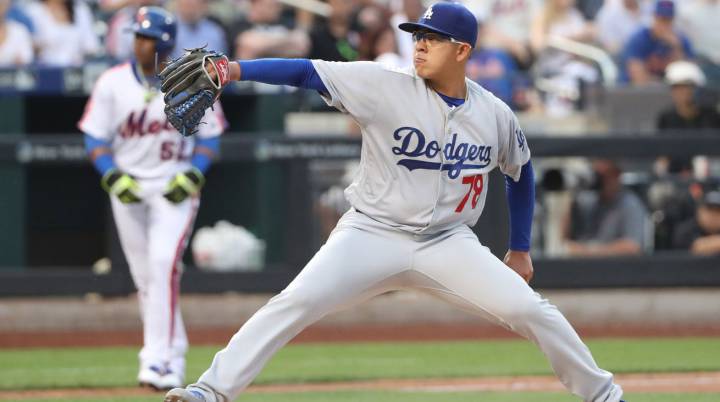 Julio Urías conoce lo que es ganar –y sufrir- en Las Mayores