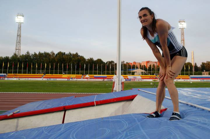 Yelena Isinbáyeva se despide definitivamente de Río 2016