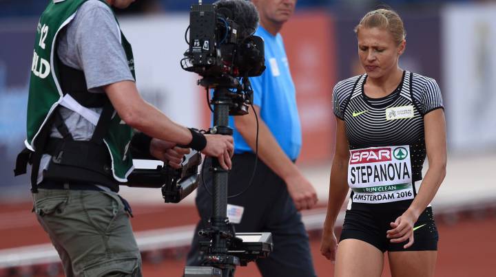 Stepanova pide de nuevo al COI revisar su prohibición de ir a Río