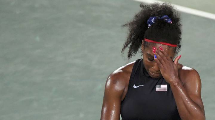 La campeona Serena Williams se va en segunda ronda