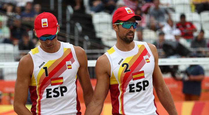 Herrera y Gavira pasan a octavos de final de Voley Playa
