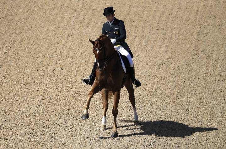 España consigue diploma al ser séptima por equipos
