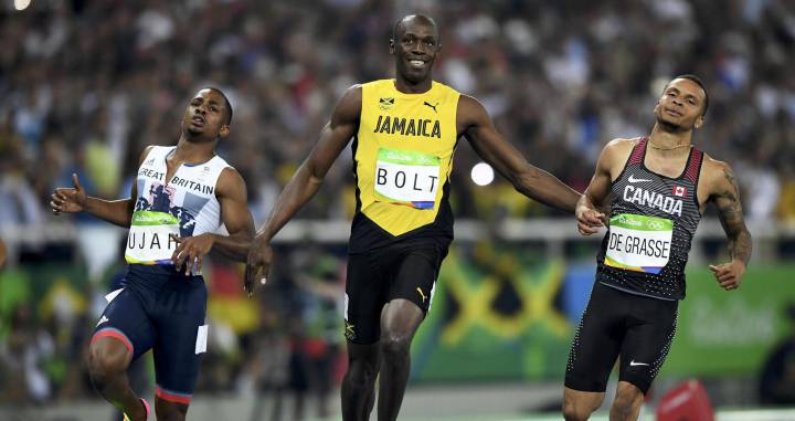 Usain Bolt alcanza la final de los 100 metros con otro paseo
