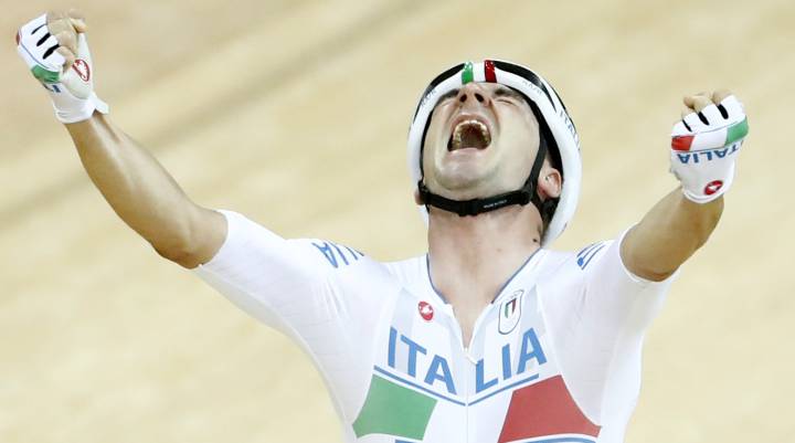 El italiano Viviani se lleva el oro y Cavendish la polémica