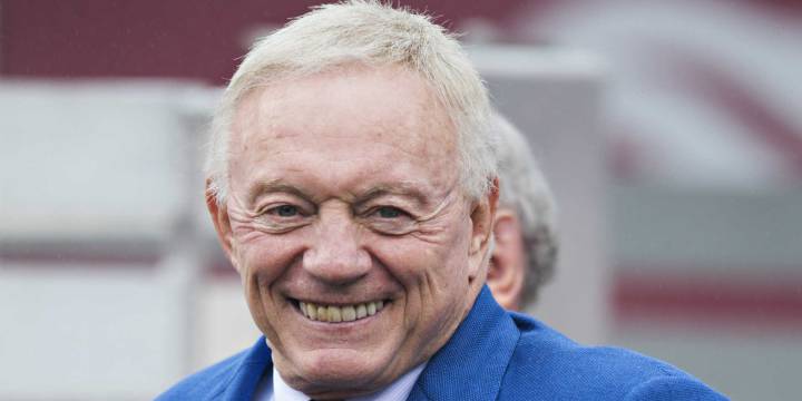 Las visitas de Ezekiel Elliott no gustan a Jerry Jones