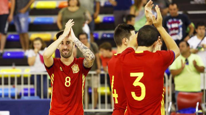 Trabajada goleada de España ante Uzbekistán en Oporto