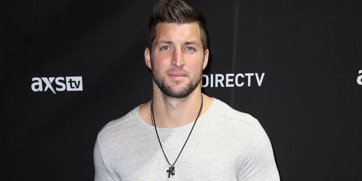 Los Atlanta Braves se interesan por Tim Tebow
