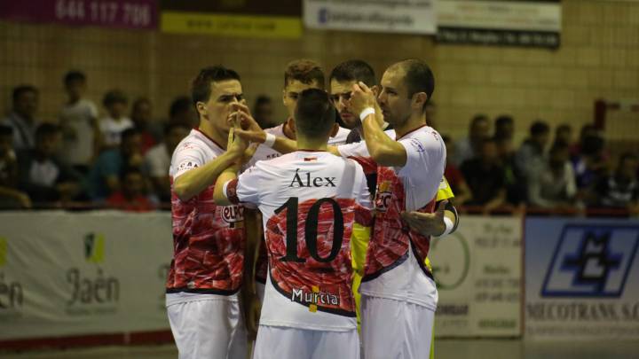 Cardinal y Bruno Taffy ya golean para ElPozo y Movistar