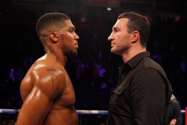 Joshua y Klitskho cara a cara tras el último combate del británico.