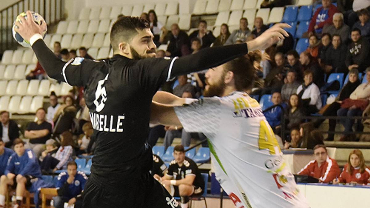 balonmano Sólo el Benidorm acaricia los cuartos de final de la Copa ... balonmano Sólo el Benidorm acaricia los cuartos de final de la Copa ...
