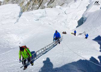 Nepal comienza a medir el Everest para ver si ha encogido