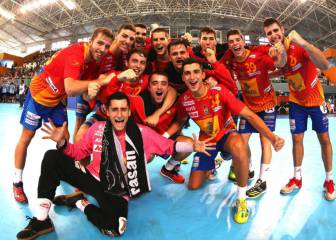 España gana a Hungría y Alemania espera en semifinales