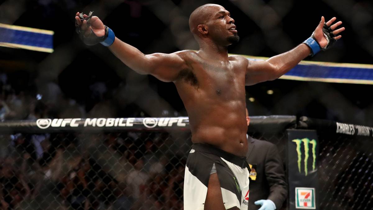 Jon Jones tras su victoria en el UFC 214 ante Daniel Cormier.