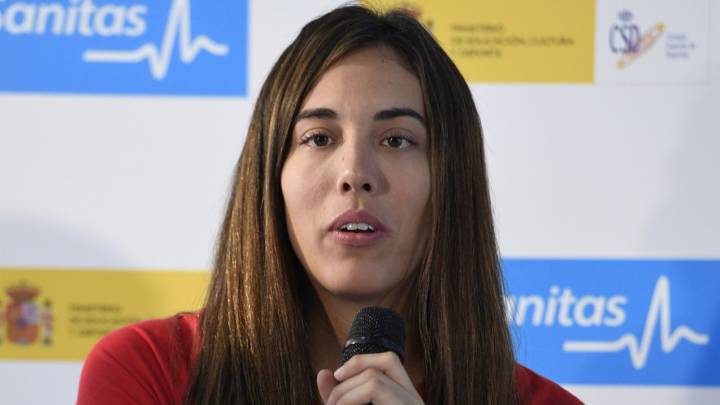 Eva Calvo ha estado presente en el acto de renovación del acuerdo entre Sanitas y el Comité Olímpico Español (COE), en el que la ganadora de una plata en los Juegos de Río, reconoció estar recuperada de la lesión que arrastró durante el pasado Mundial y que no le permitió competir a su mejor nivel.