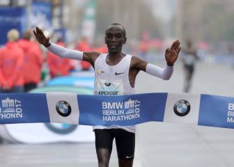 Kipchoge es jefe de la maratón: gana en Berlín sin récord