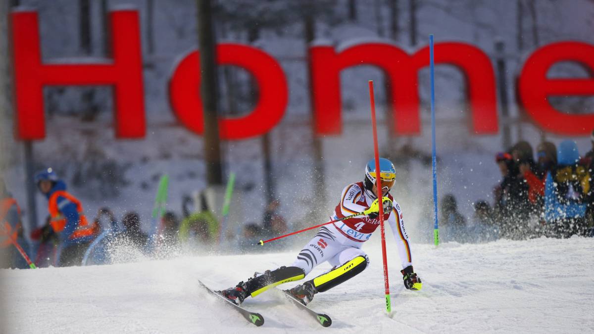 Neureuther, primer líder de la Copa del Mundo al ganar en Levi