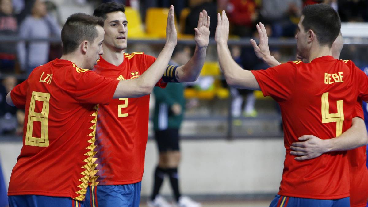 España: baño de goles y de confianza antes del Europeo