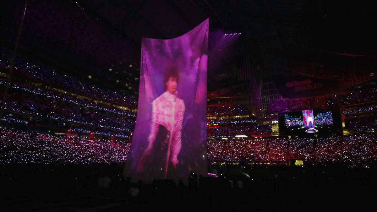 Justin Timberlake "resucita" a Prince en el show de mediotiempo del Super Bowl
