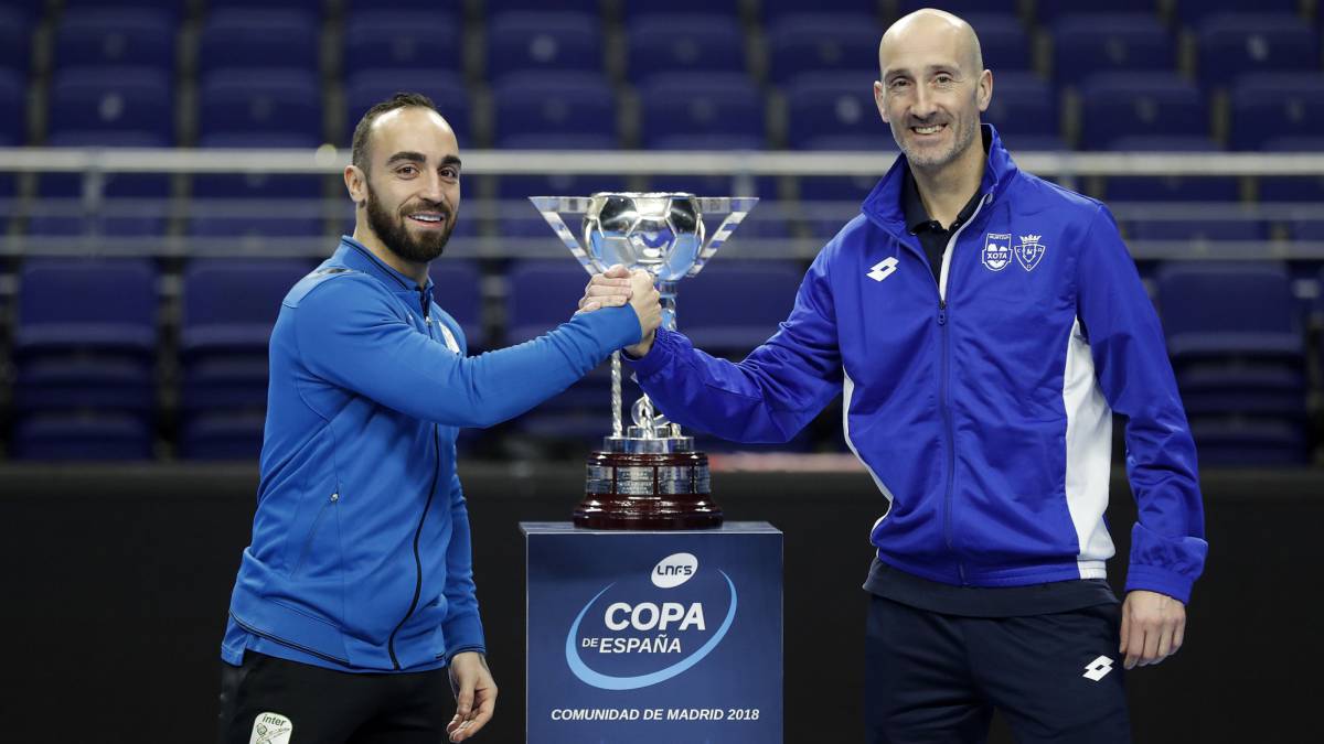 Movistar-Osasuna: Ricardinho ante la leyenda Eseverri