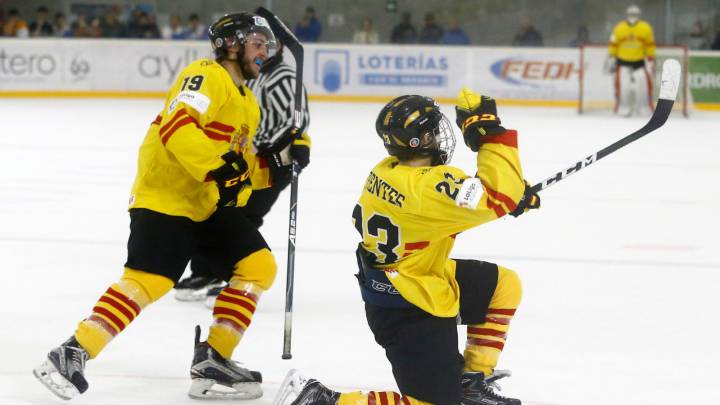 La Selección española de hockey hielo.