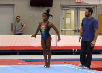 Simone Biles vuelve a entrenar tras su año sabático