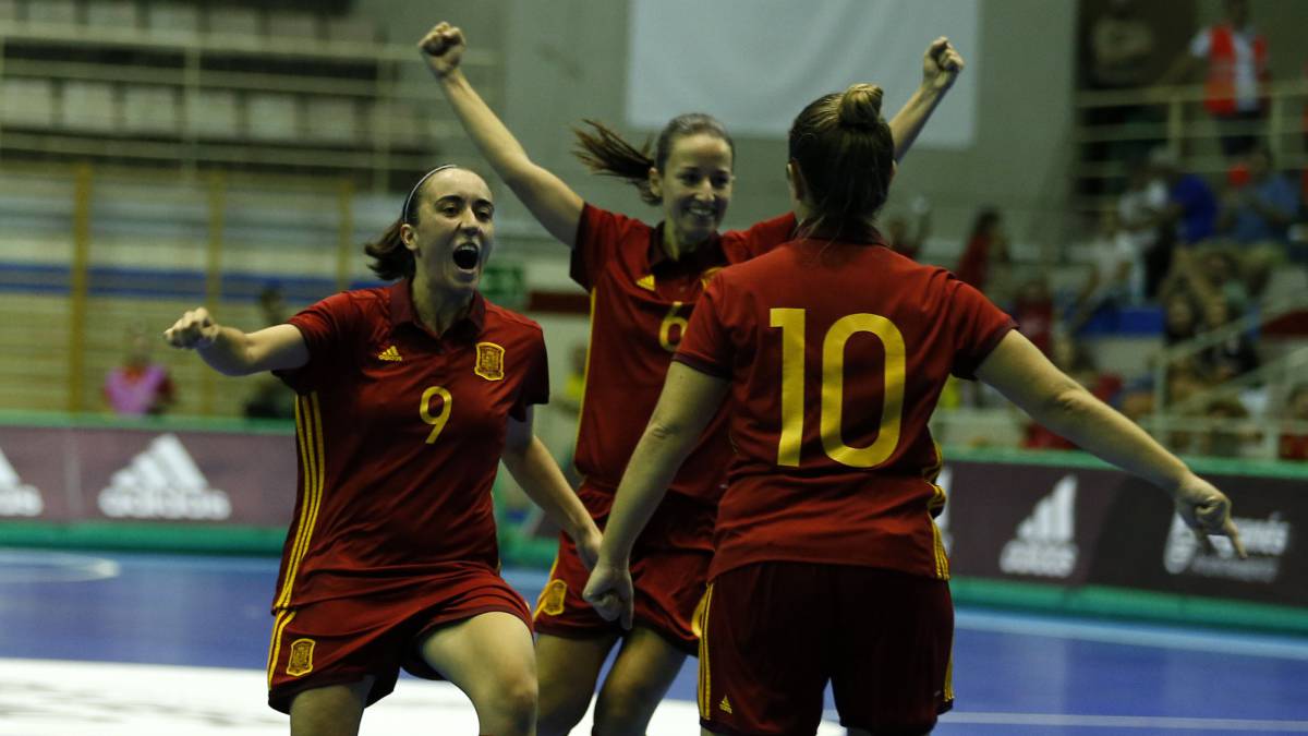 España se la juega contra Italia.