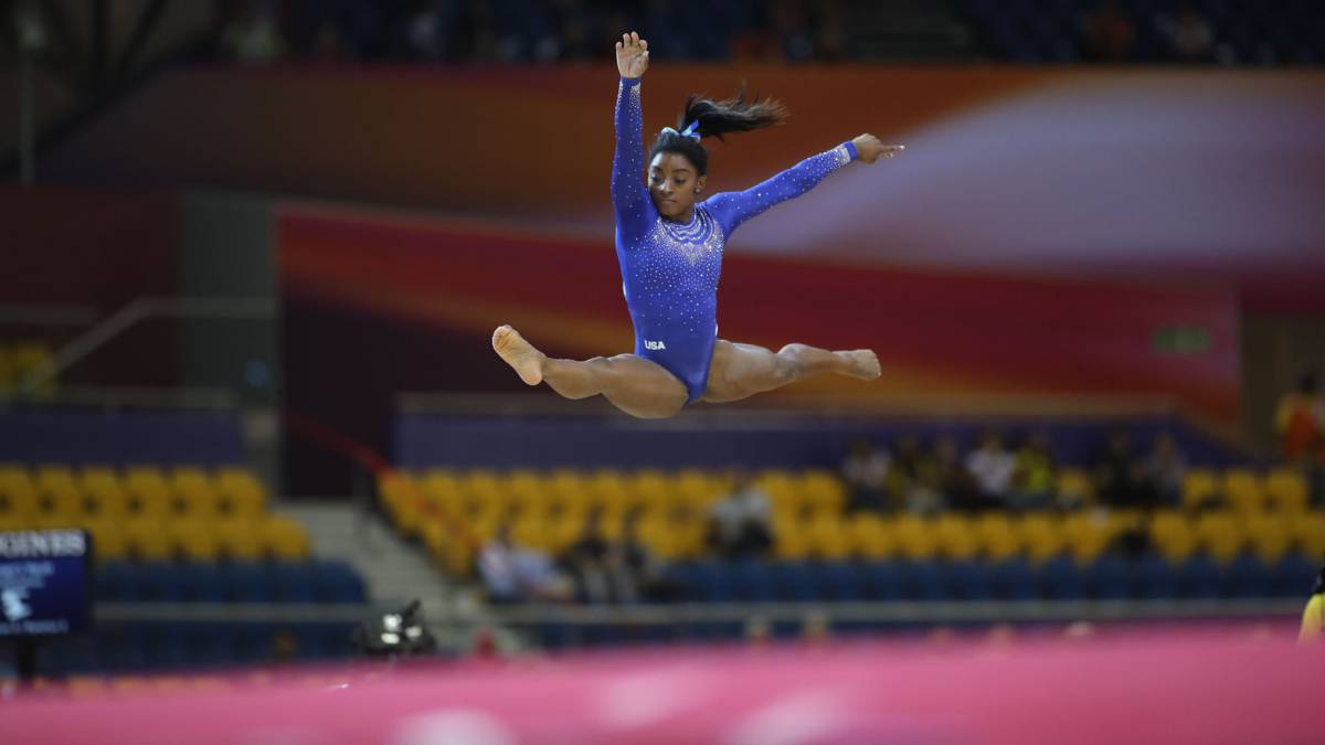 Simone Biles en el Aspire Dome de Doha.