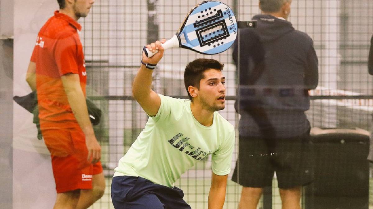El jugador argentino de pádel Gonzalo Salías, durante un torneo.