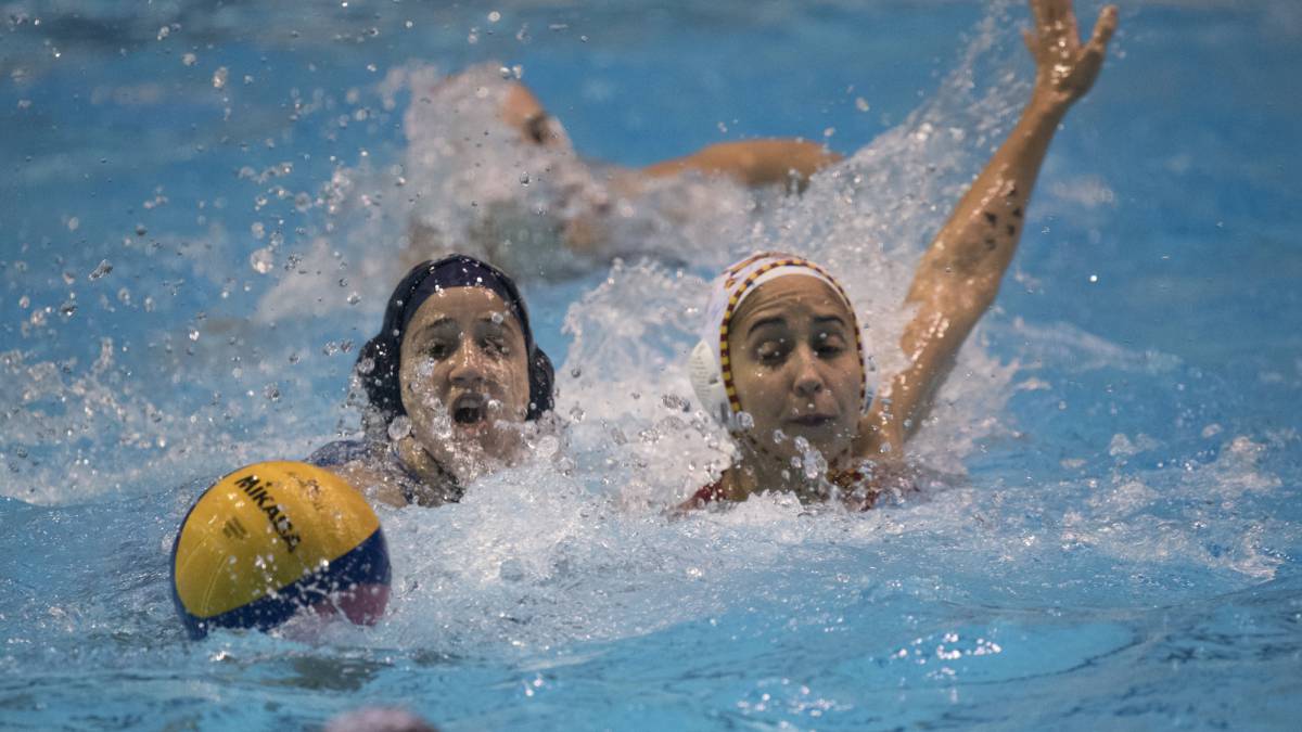 España golea a Israel en un ambiente gélido en Sant Cugat