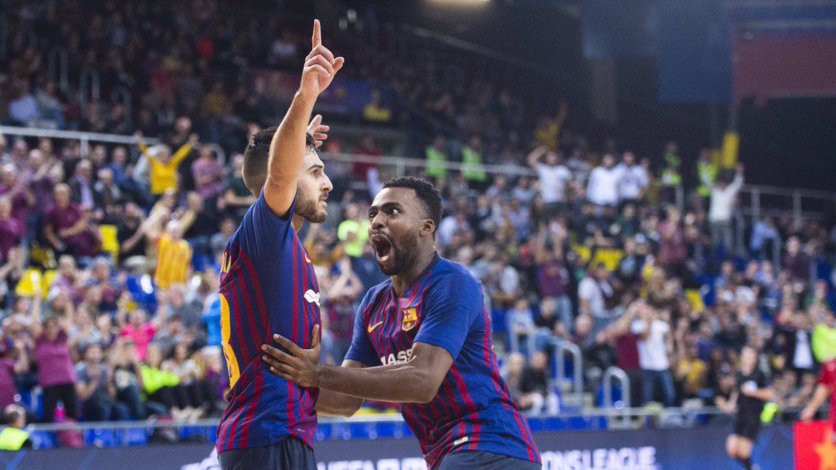 El Barça da el primer paso y gana con claridad en el Palau