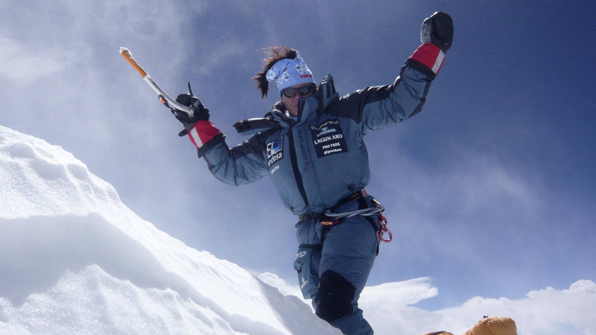La primera mujer en hacer cima en los 14 ochomiles