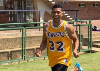 Van Niekerk ve la luz tras 14 meses KO: