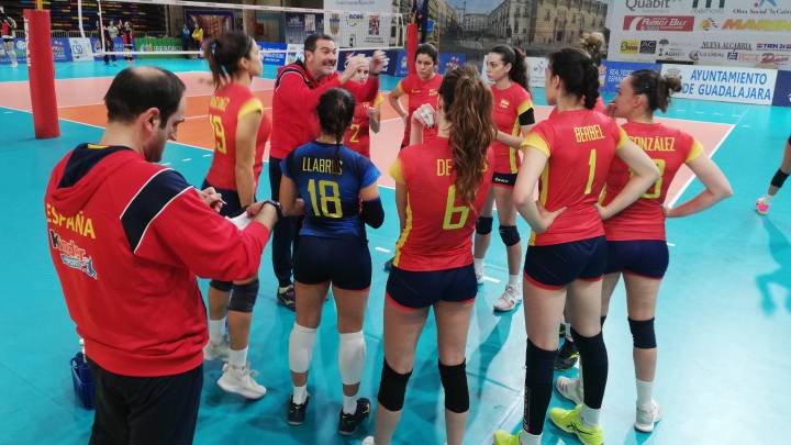 La Selección española de voleibol en Guadalajara ante Suiza