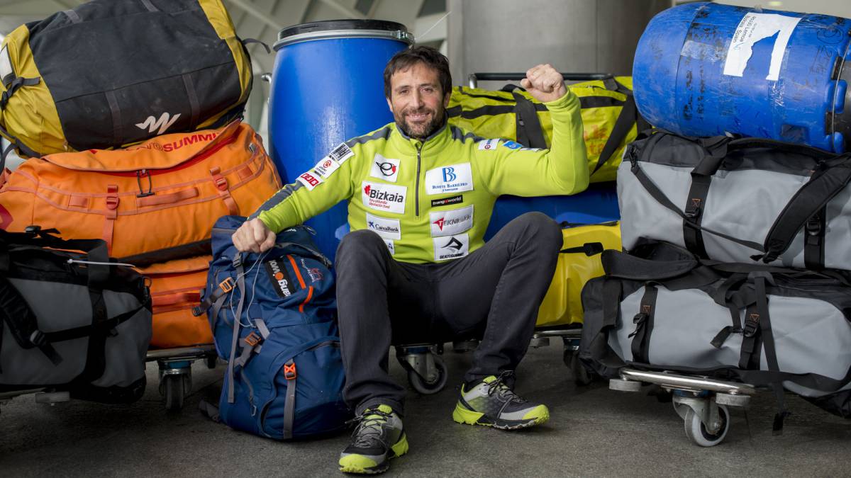 Txikon: "El mayor reto es seguir con vida, no coronar el K2"