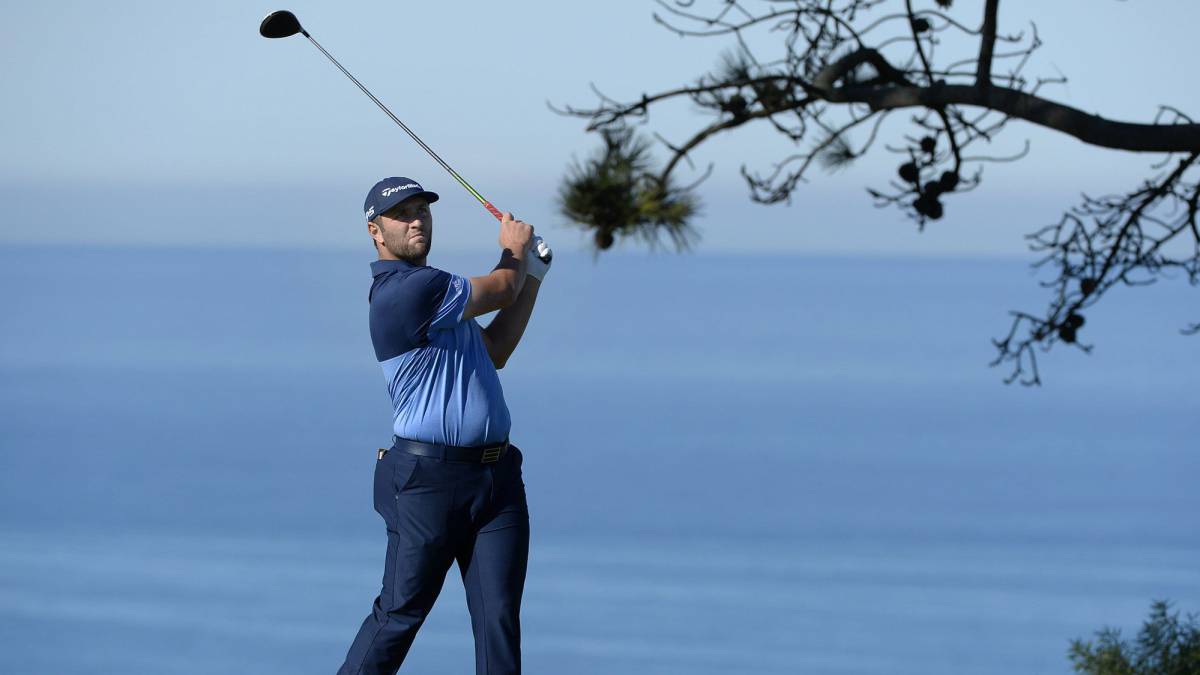 Jon Rahm, desencadenado en Torrey Pines: 62 golpes y líder