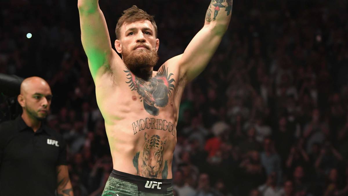 Conor McGregor posa antes de compatir ante Khabib Nurmagomedov por el título del peso ligero en el UFC 229 en el T-Mobile Arena de Las Vegas, Nevada.