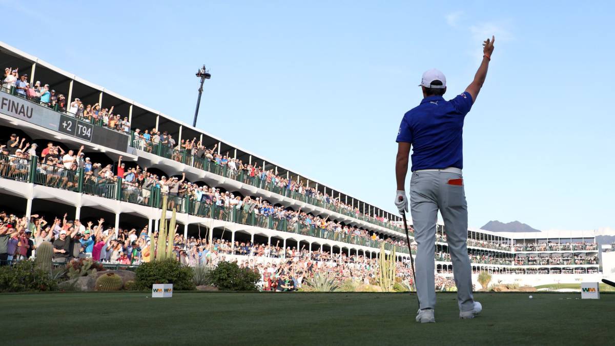 Rickie Fowler pasa a dominar el Phoenix Open en solitario