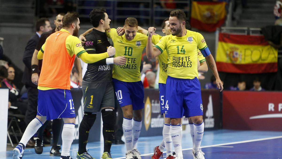 Brasil amarga a una aguerrida España la fiesta del WiZink