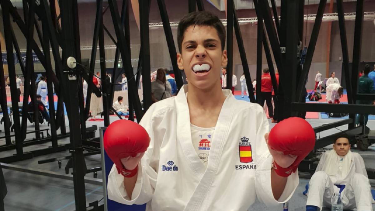 Bronce para Cuerva y los equipos de katas pasan a la final