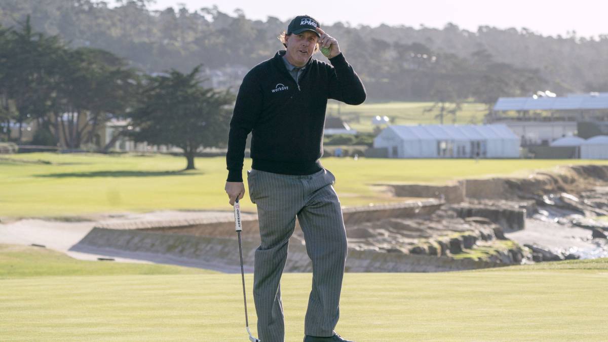Mickelson trepa al puesto 17 y Jon Rahm es sexto