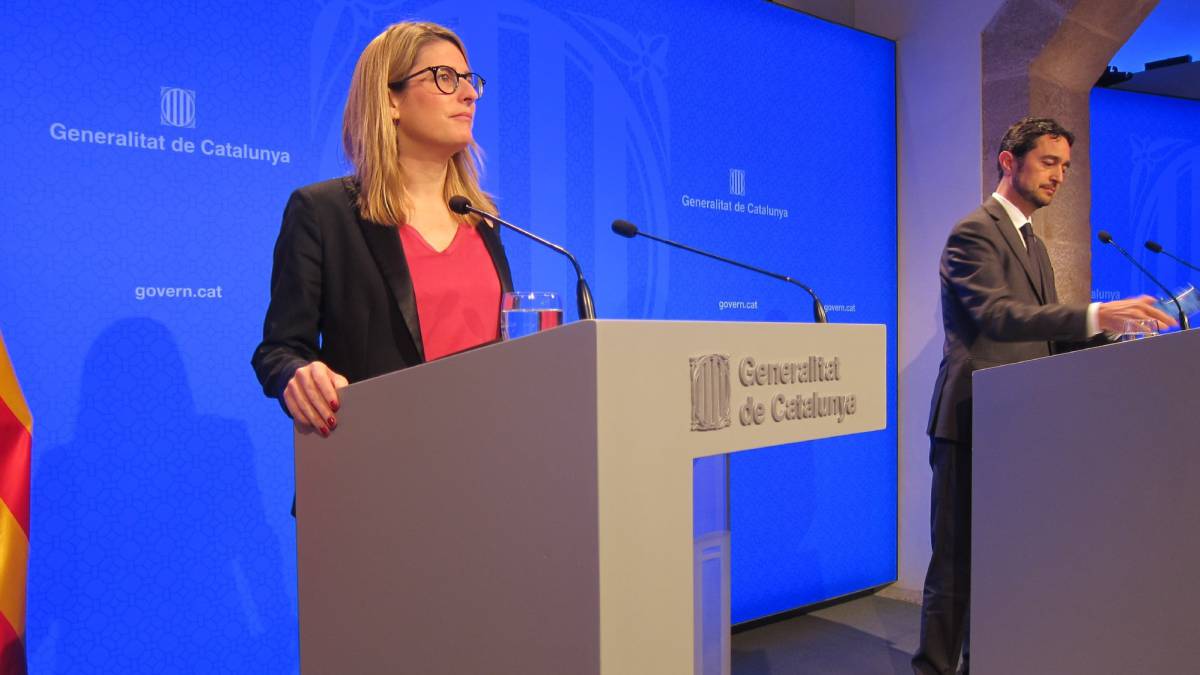 La portavoz del Govern Elsa Artadi y el conseller de Territorio y Sostenibilidad Damià Calvet.