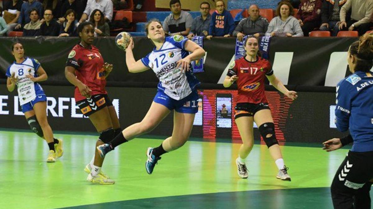 Ángela Nieto.
