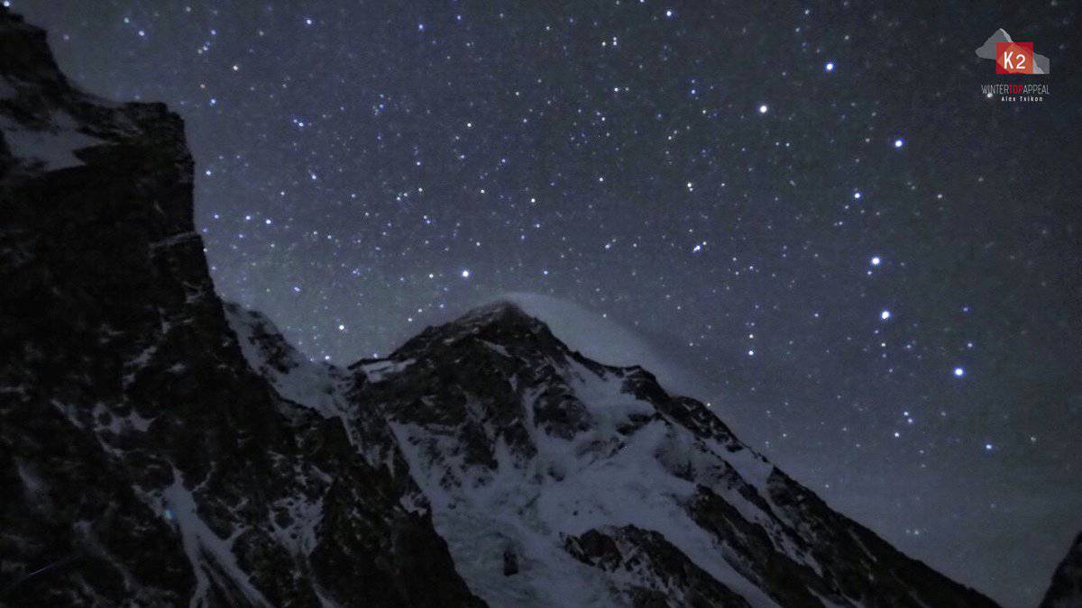 Txikon hará noche a 7.000 m y tratará de llegar a los 8.200