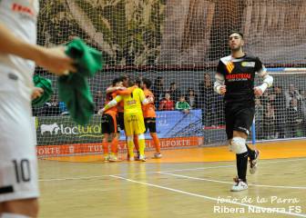 Borja Puerta debutó en la LNFS tras recibir 70 puntos en su mano