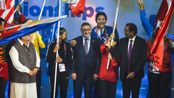 Rakhimov deja AIBA en medio de la investigación del COI