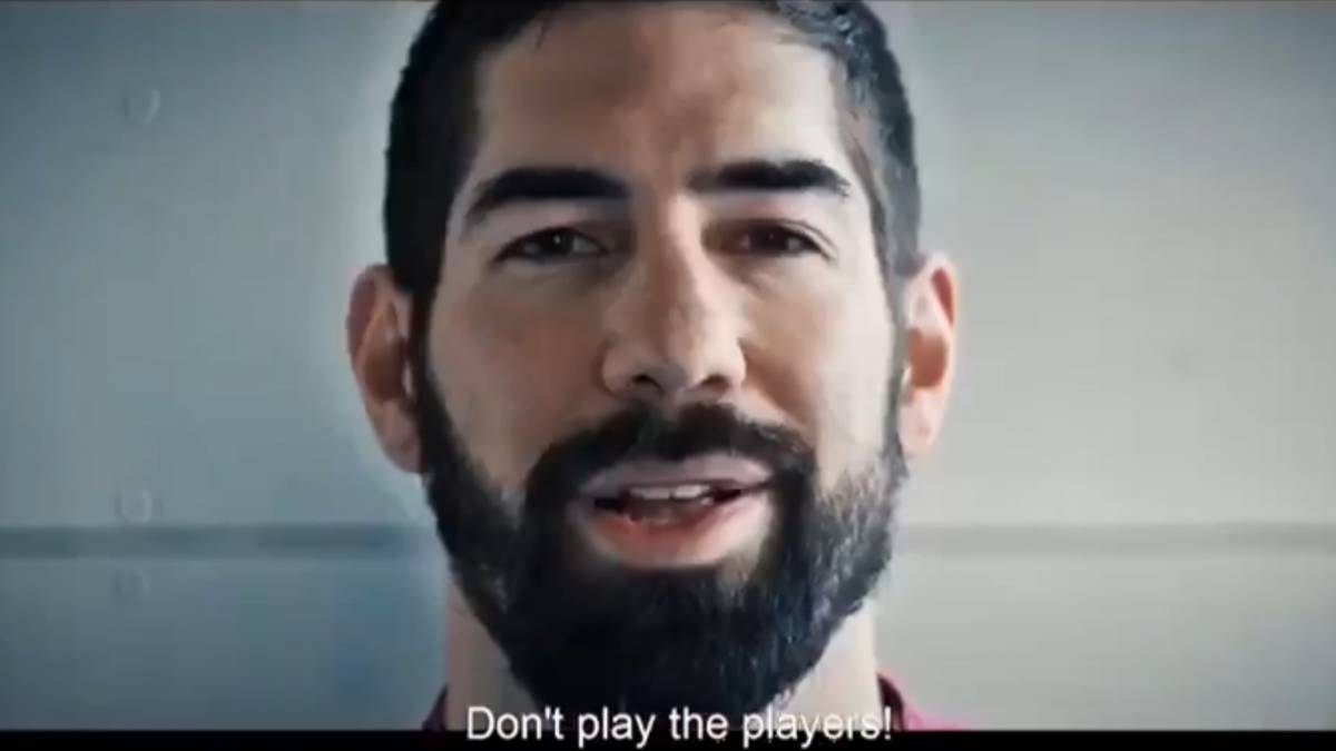 Nikola Karabatic interviene durante el vídeo de la campaña #Dontplaytheplayers en protesta por el excesivo número de partidos de balonmano que disputan los jugadores.