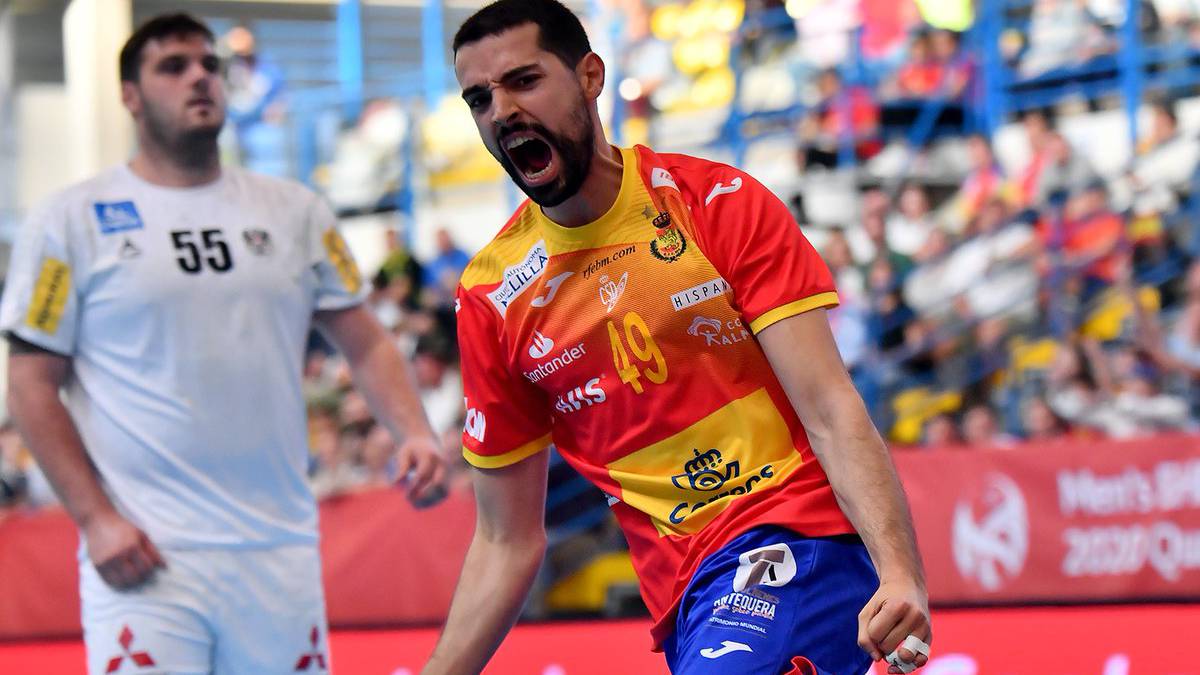 Los Hispanos sufren para batir por cuatro goles a Austria