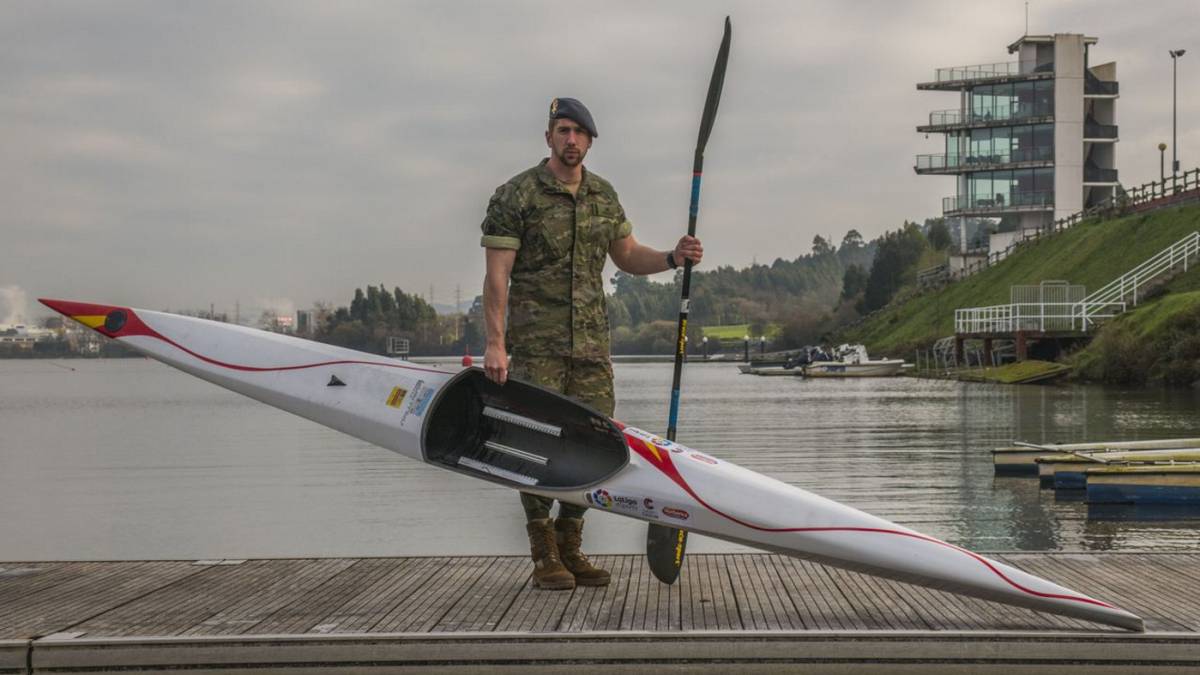 Carlos Arévalo pone firmes al K4 y al campeón Garrote