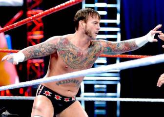 CM Punk regresó en un show independiente y enmascarado